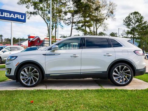 Used 2020 Lincoln Nautilus Reserve w/ Equipment Group 201A image 2