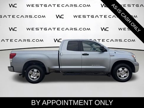 Used 2011 Toyota Tundra 4x4 Double Cab w/ Tow Pkg image 6