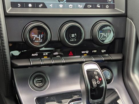 Used 2019 Jaguar F-TYPE Coupe image 17