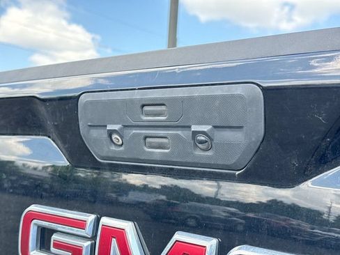 Used 2019 GMC Sierra 1500 SLT w/ SLT Premium Package AWD/4WD image 10