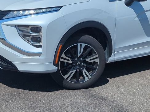 Used 2025 Mitsubishi Eclipse Cross SE AWD/4WD image 2