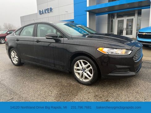Used 2020 Chevrolet Malibu LT w/ Leather Package image 1