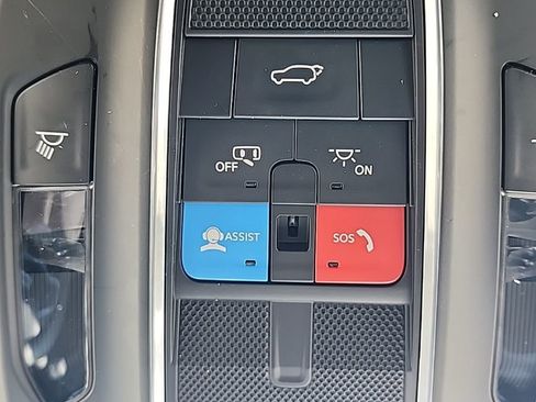 Used 2022 Jeep Wagoneer Series III image 41