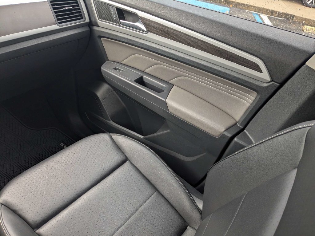 Used 2021 Volkswagen Atlas SE FWD image 22