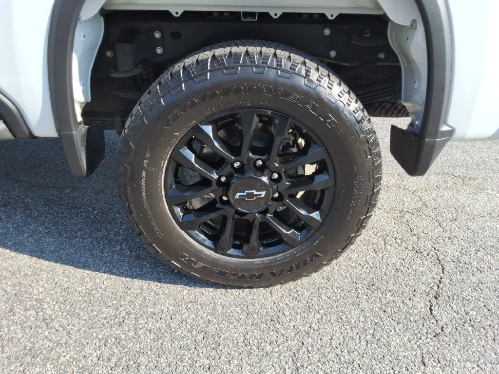 Certified 2025 Chevrolet Silverado 2500 LT AWD/4WD image 14