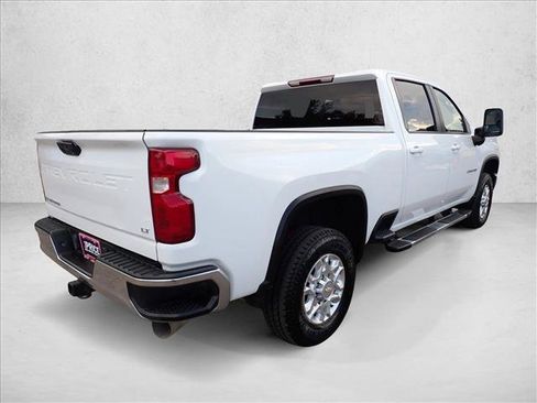 Used 2023 Chevrolet Silverado 2500 LT w/ Convenience Package AWD/4WD image 4