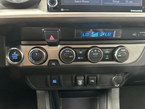 Used 2023 Toyota Tacoma SR5 AWD/4WD image 19