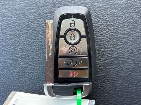 New 2026 Ford F250 XLT w/ XLT Premium Package image 33