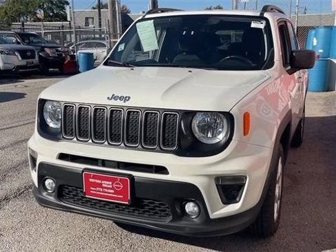 Used 2023 Jeep Renegade Latitude w/ Premium Group image 7