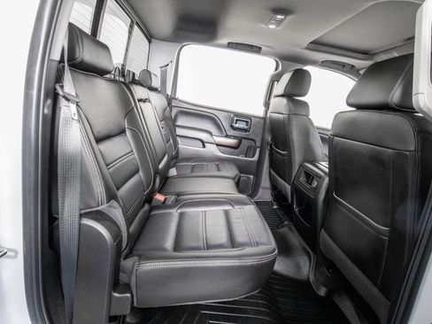 Used 2018 GMC Sierra 1500 Denali w/ Denali Ultimate Package image 9