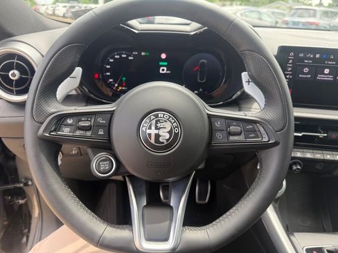 Used 2024 Alfa Romeo Tonale Veloce w/ Active Assist Package image 11