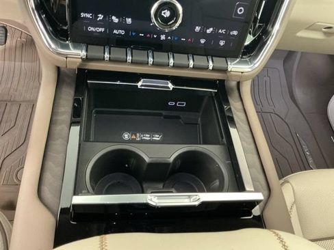 Used 2026 GMC Yukon Denali w/ Denali Reserve Package AWD/4WD image 20