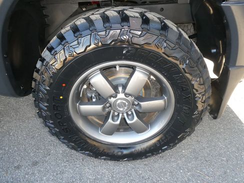 Used 2015 Nissan Titan PRO-4X w/ Pro-4x Luxury Package image 33