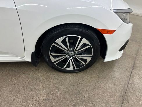 Used 2018 Honda Civic EX-T image 14