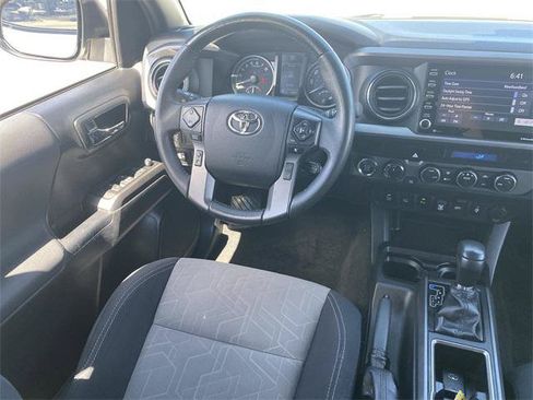 Certified 2022 Toyota Tacoma TRD Off-Road w/ Technology Package AWD/4WD image 25