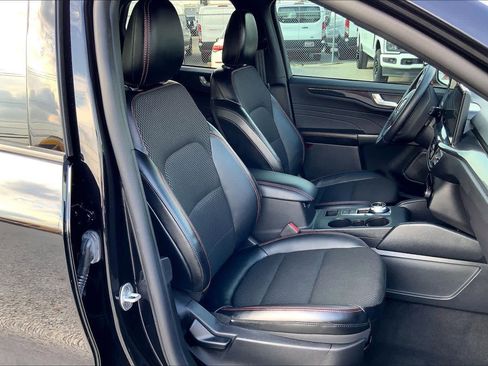 Used 2024 Ford Escape ST-Line w/ Tech Pack #1 image 8