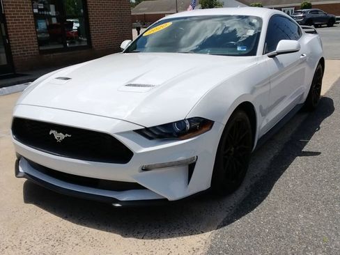 Used 2020 Ford Mustang Coupe RWD image 1