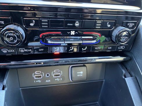 New 2025 Jeep Grand Cherokee Limited image 13