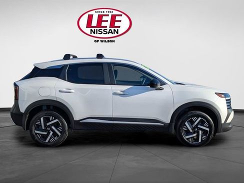 New 2026 Nissan Kicks SV w/ SV Premium Package FWD image 2