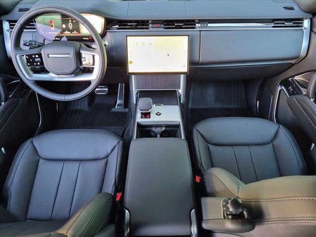 New 2026 Land Rover Range Rover Long Wheelbase SE AWD/4WD image 14