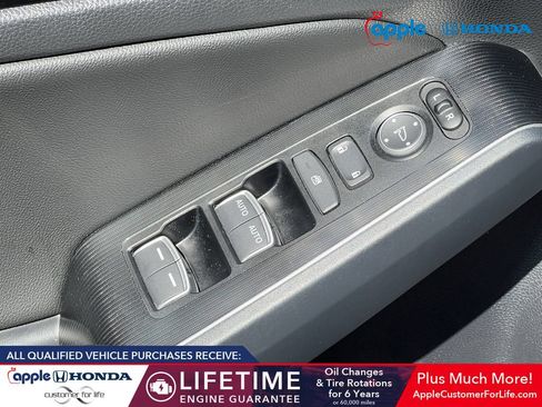 Used 2024 Honda Civic Touring image 9