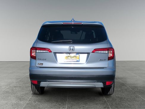 Used 2021 Honda Pilot EX image 4