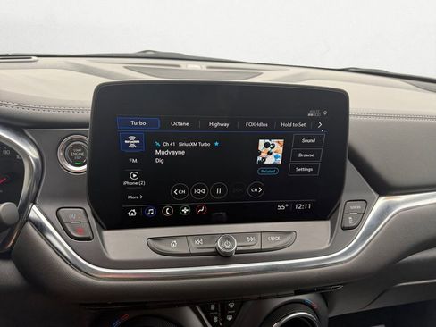 Used 2025 Chevrolet Blazer LT AWD/4WD image 21