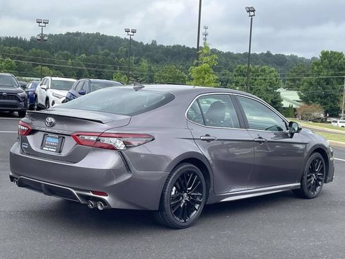 Used 2024 Toyota Camry XSE FWD image 3