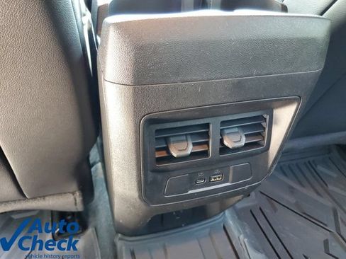 Used 2025 Chevrolet Colorado Z71 w/ Technology Package AWD/4WD image 14