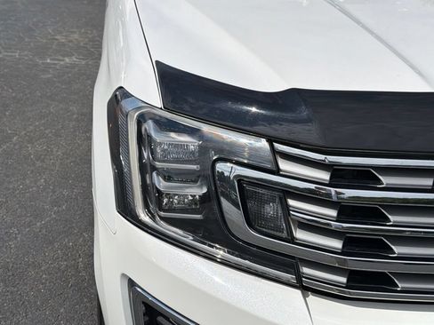 Used 2021 Ford Expedition Max Limited AWD/4WD image 25