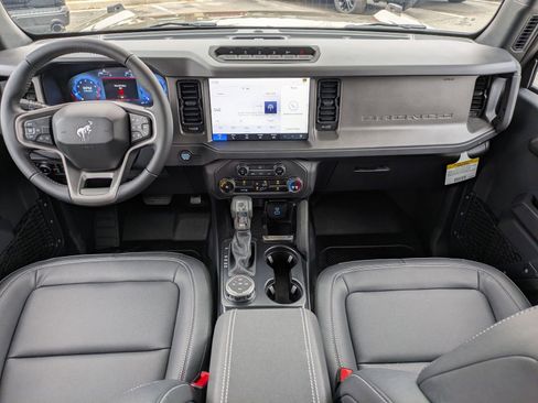 New 2025 Ford Bronco Badlands w/ Sasquatch Package image 16