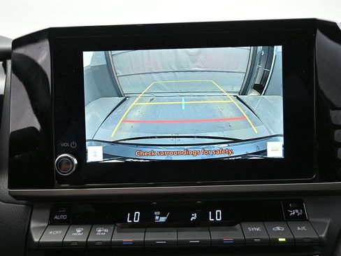 Used 2026 Toyota Camry Hybrid image 4