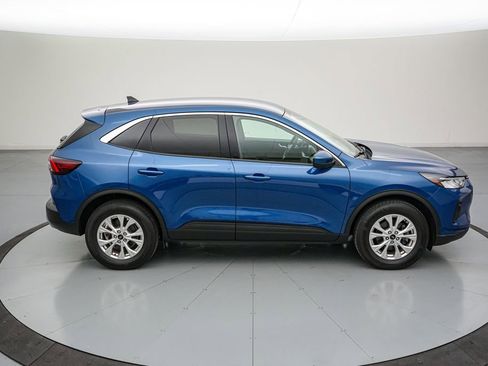 Certified 2023 Ford Escape Active w/ Tech Pack #2 AWD/4WD image 4