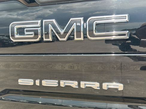 Used 2021 GMC Sierra 1500 SLT RWD image 30