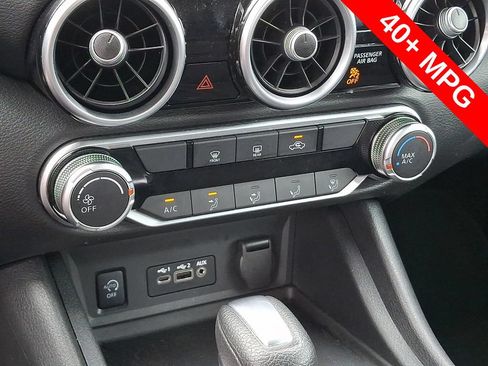 Used 2024 Nissan Sentra SV FWD image 15