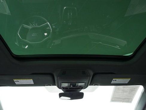 Used 2023 Audi Q4 e-tron Premium Plus w/ Premium Plus image 19