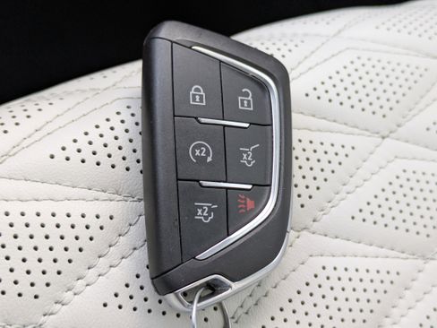 Certified 2025 Cadillac Escalade Sport Platinum w/ LPO, ONYX Package image 39