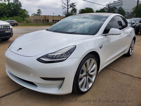 Used 2018 Tesla Model 3 image 2