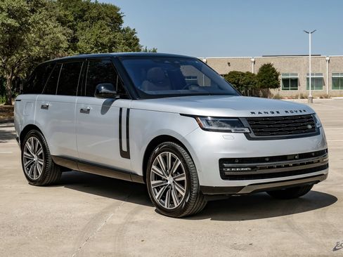 Used 2023 Land Rover Range Rover SE AWD/4WD image 22