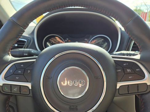 Used 2018 Jeep Compass Limited w/ Navigation Group image 31