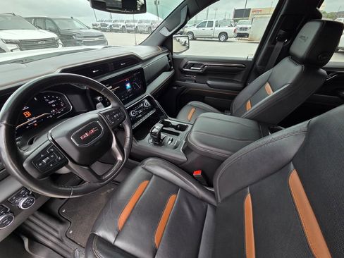 Used 2023 GMC Sierra 1500 AT4 image 9