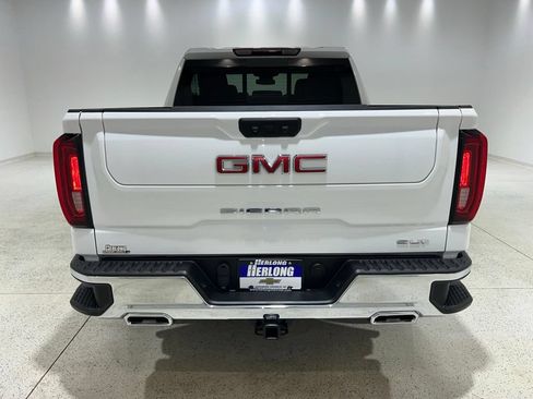 Used 2024 GMC Sierra 1500 SLT w/ SLT Premium Package AWD/4WD image 4