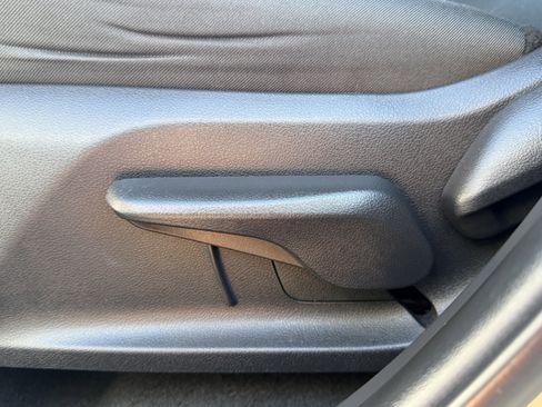 Certified 2023 Toyota RAV4 LE AWD/4WD image 14