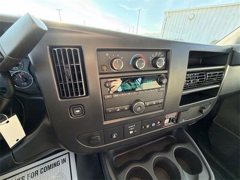 New 2025 GMC Savana 2500 image 42