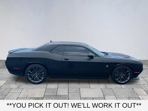 Used 2022 Dodge Challenger R/T Scat Pack RWD image 8