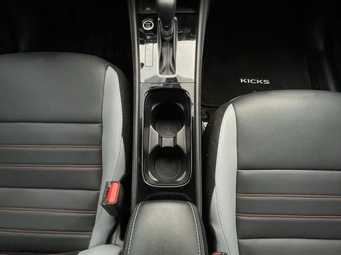 Used 2024 Nissan Kicks SR w/ SR Premium Package FWD image 20