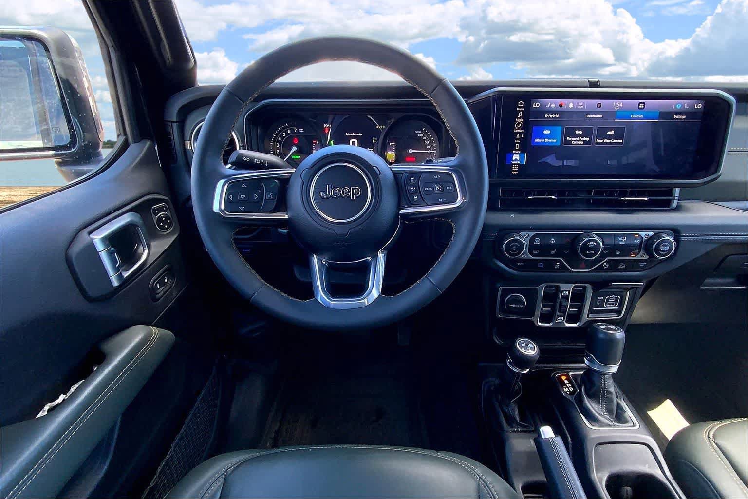 Used 2024 Jeep Wrangler High Altitude AWD/4WD image 14