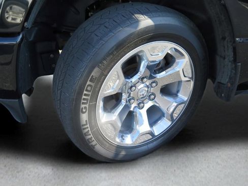 Used 2020 RAM 1500 Big Horn AWD/4WD image 25