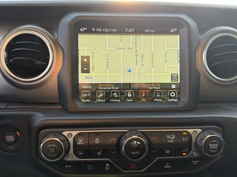 Used 2022 Jeep Wrangler Unlimited Rubicon 4xe w/ Steel Bumper Group image 11