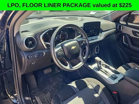 Used 2024 Chevrolet Blazer LT w/ Convenience Package FWD image 10
